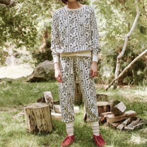 THE GREAT while folk sweat pants and crewneck set